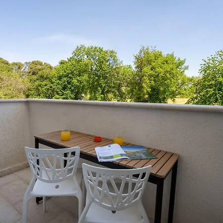 Strandnahes Mit Jacuzzi, Meerblick, Pool, Privatem Balkon, Nur 100 Meter Zum Funtana