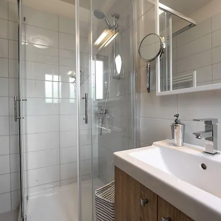 Apartment Strandnahes Mit Jacuzzi, Meerblick, Pool, Privatem Balkon, Nur 100 Meter Zum *