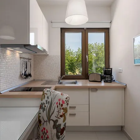 Strandnahes Mit Jacuzzi, Meerblick, Pool, Privatem Balkon, Nur 100 Meter Zum Apartment *