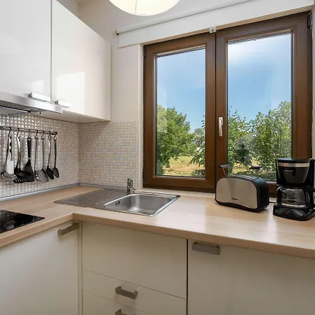 Strandnahes Mit Jacuzzi, Meerblick, Pool, Privatem Balkon, Nur 100 Meter Zum Apartment Funtana